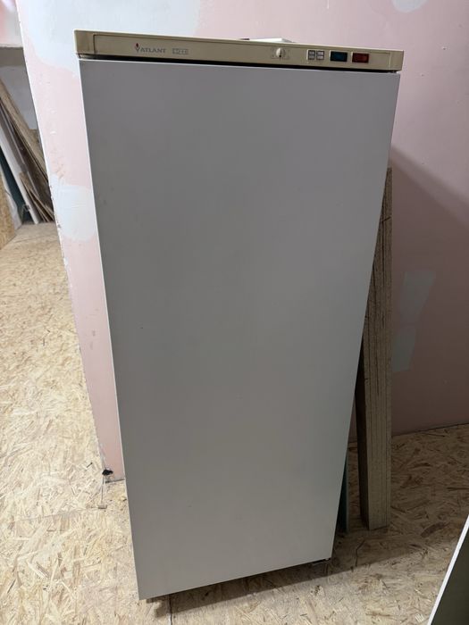 Продам морозильник