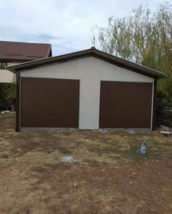 Case din panou sandwch