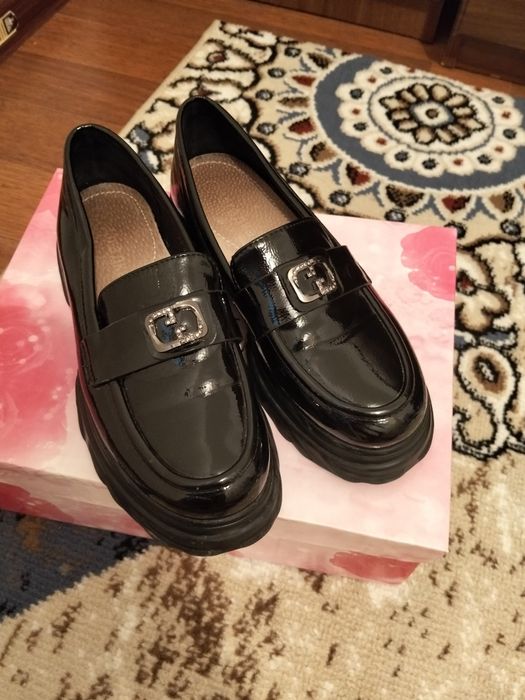 Школьные туфли для девочки