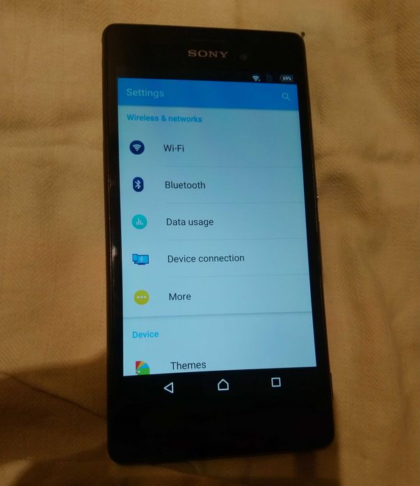 Xperia M4 Aqua si Galaxy S5 Mini