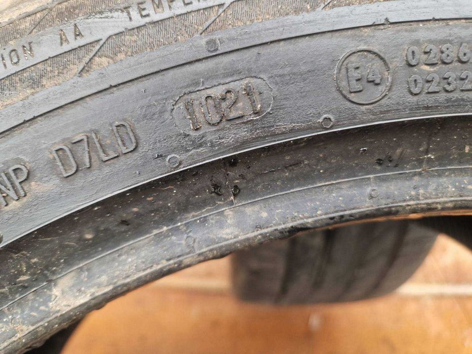 2 Continental R20 255/40 Летни гуми  DOT1021