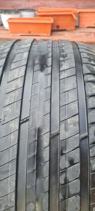 Vând anvelope 255/50R19 Michelin