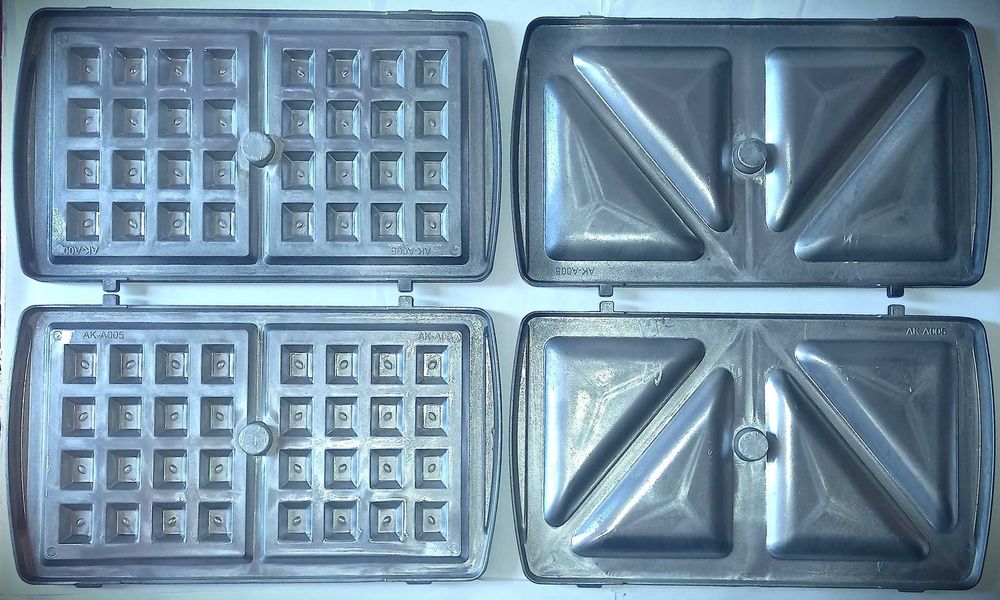 4 plăci pentru aparat de sandvișuri / gofre