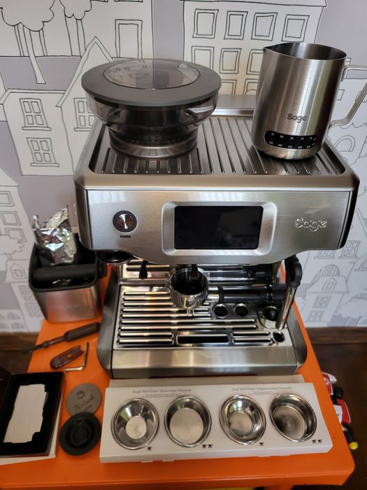 Кафемашина SAGE the Barista Touch Еспресо машина с дисплей