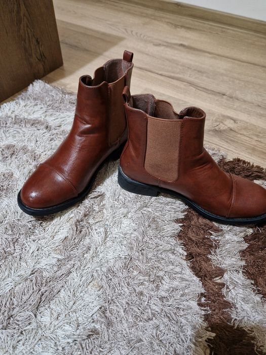 Ghete din piele  pentru toamna