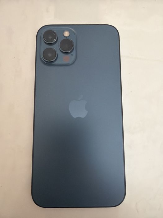 iPhone 12 Pro Max емкостью 512 гб.