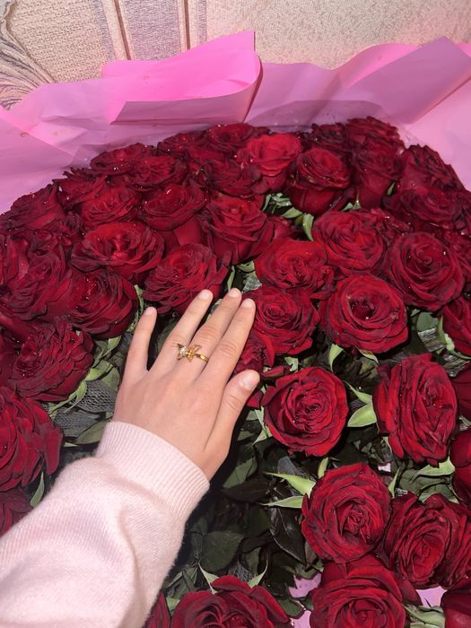 Цветы 101 красные розы