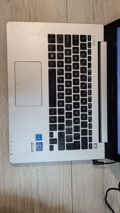 Compo nente Asus S300C i3 3217u 1.8 GHz