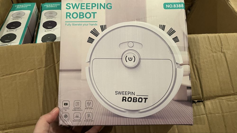 Робот пылесос черный