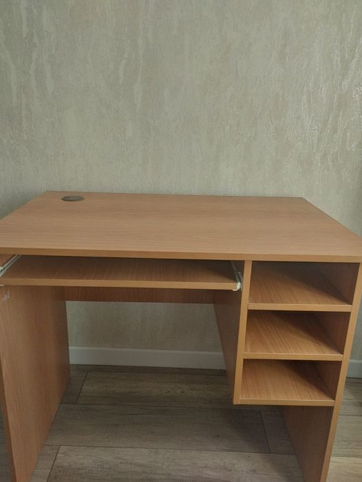 Продаю! компьютерный стол, письменный