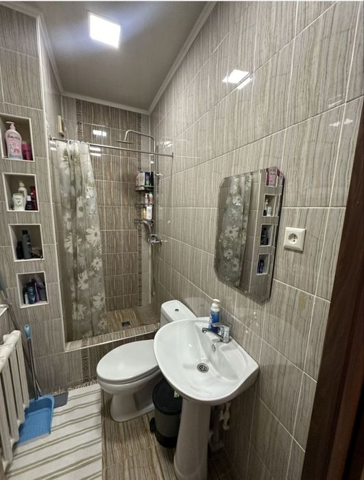 Продаётся на Карасу-6 1ком