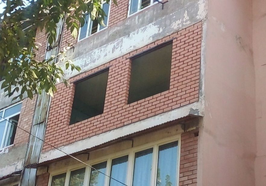 Balkonga g'isht teramiz