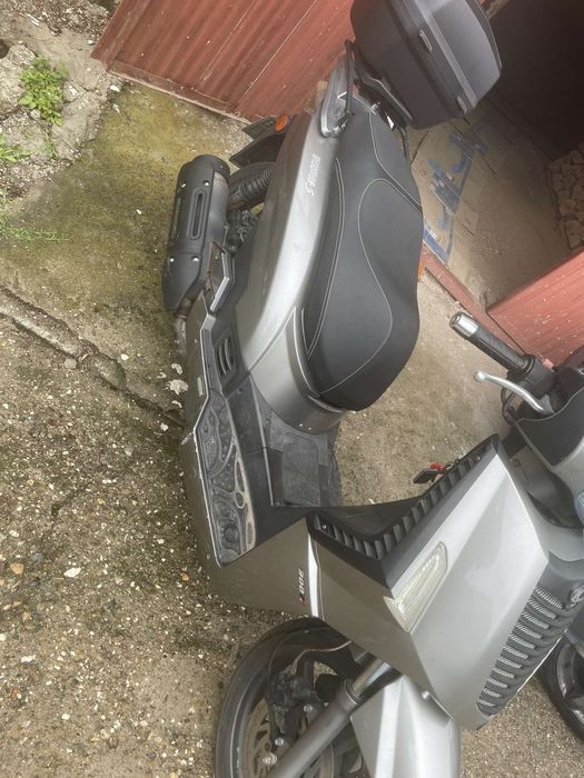 Мотоциклет kymco people s