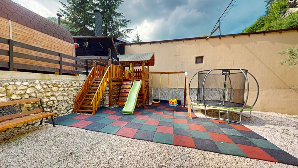 Oferta cazare Dambovicioara,Eden Chalet !!!