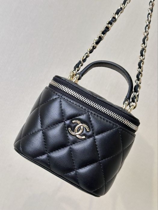 Дамска мини чанта тип куфарче Chanel Classic