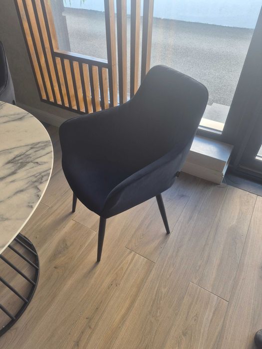 Oferta scaune moderne