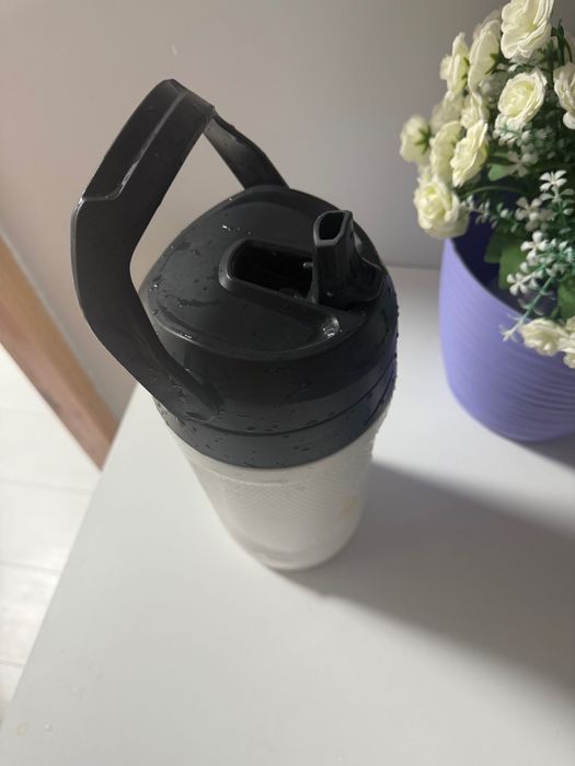 Бутылка для воды Nike 2.0L