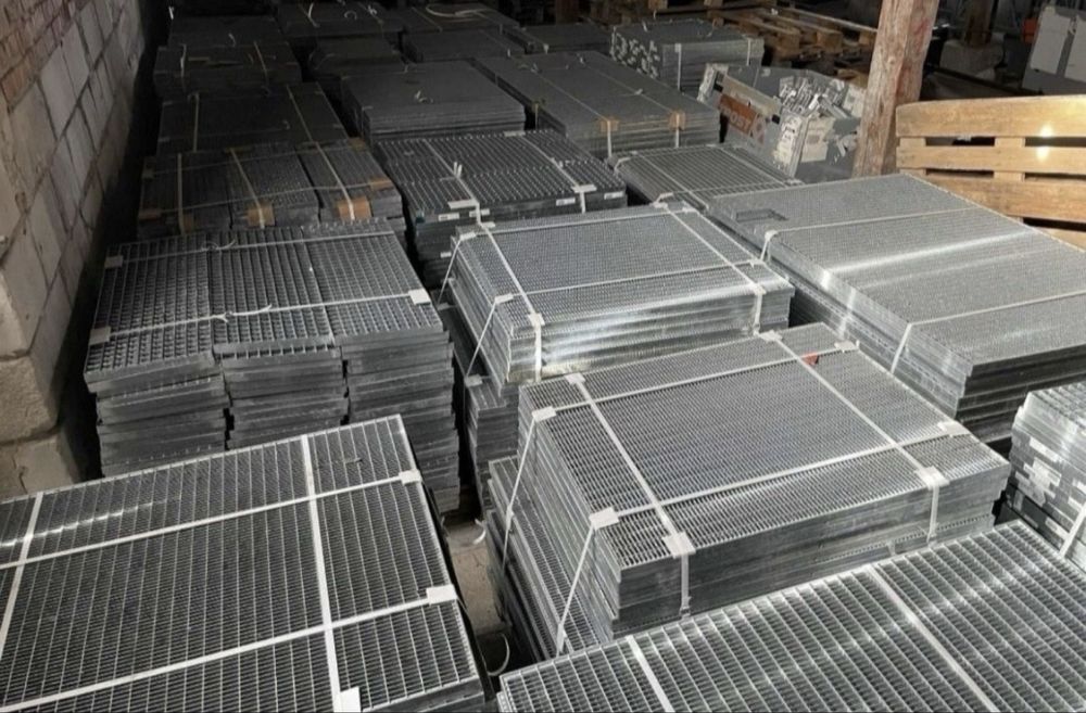 Trepte zincate 85