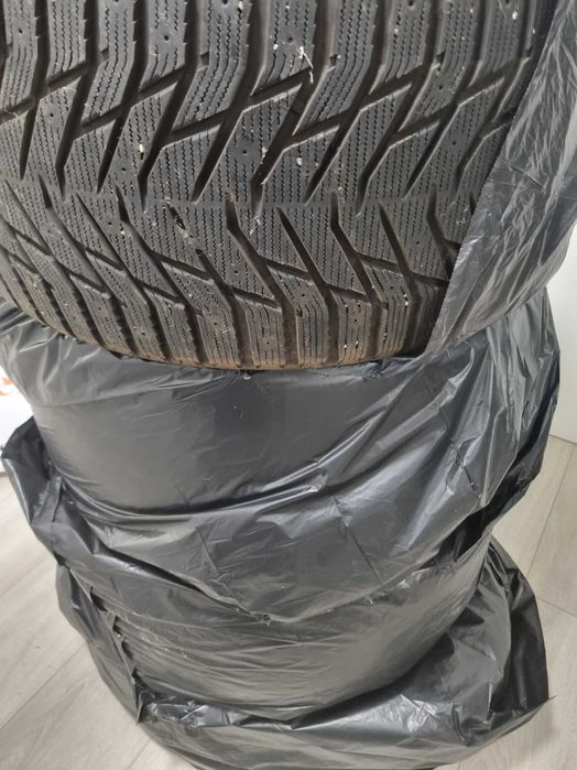 Anvelope noi iarna, x6,gle,r20