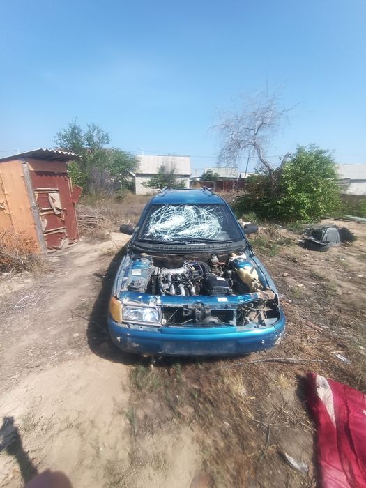 Продам двигатель с каробкай 16