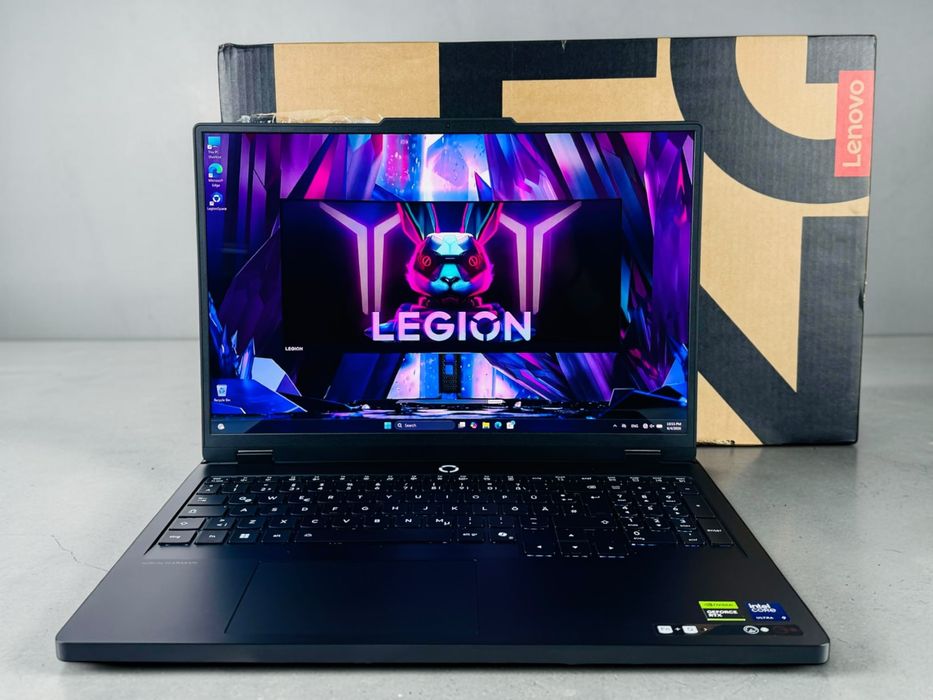 Lenovo Legion Pro 5 16" WQXGA 2560x1600 OLED 165Hz Intel 24-core Ultra 9 275HX 32GB RAM 1TB SSD GeForce RTX 5070 DLSS4