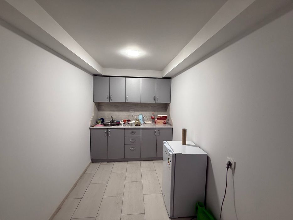 Под стоматология,офис,тур фирма,бутик,аптека | вдоль дороги | Лабзак