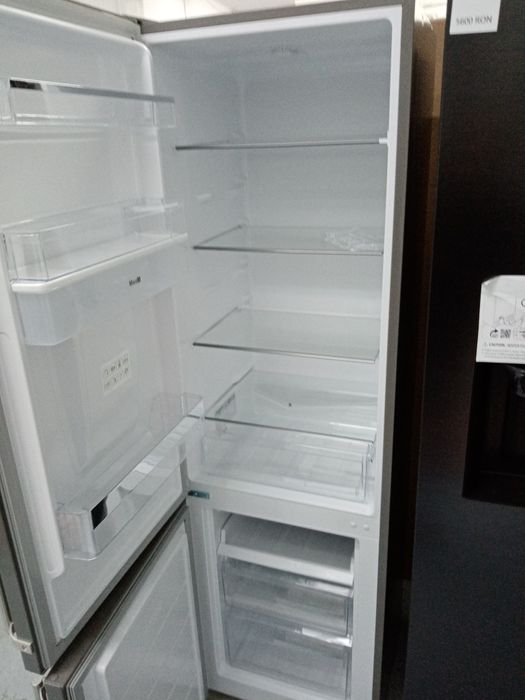 Combina frigorifica Hanseatic