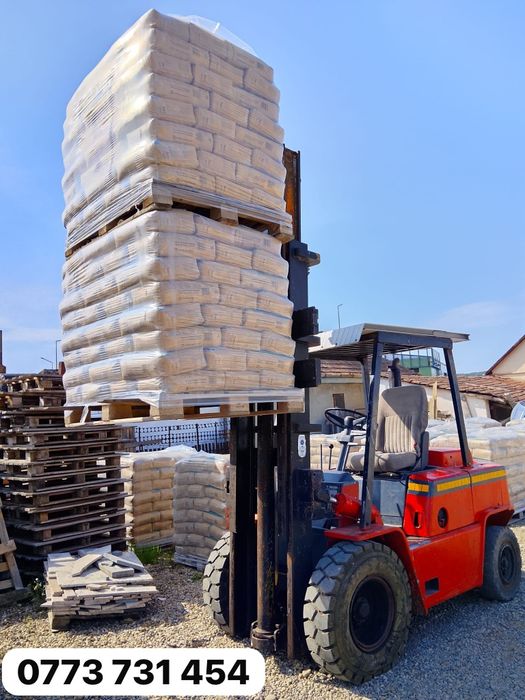 Stivuitor motostivuitor diesel ridica 3.5 T la  4.4 mH  stare f bu