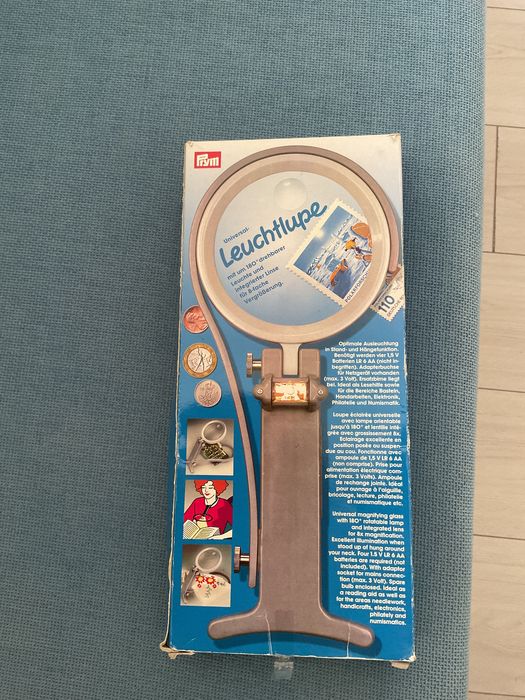 Лупа с лампа за шиене на гоблени, бродерия и четене