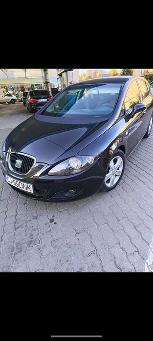 Vând Seat Leon an 2009 motor 1.9 diesel 105 cai cu 293000 km.itp valabil până în martie 2027.schimbat recent discuri plăcute ulei filtre.