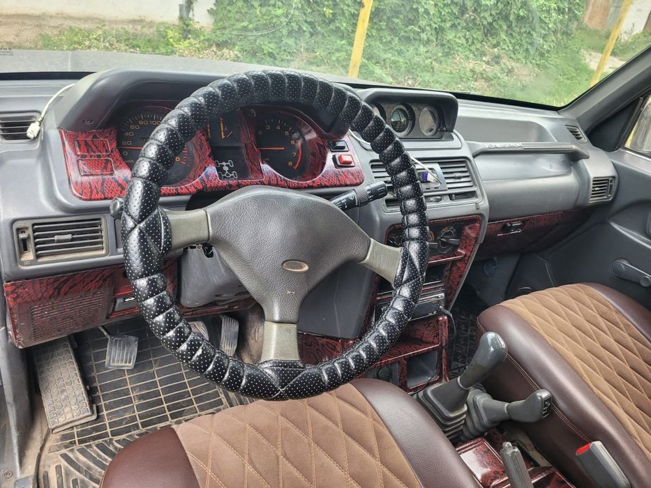 Продам внедорожник