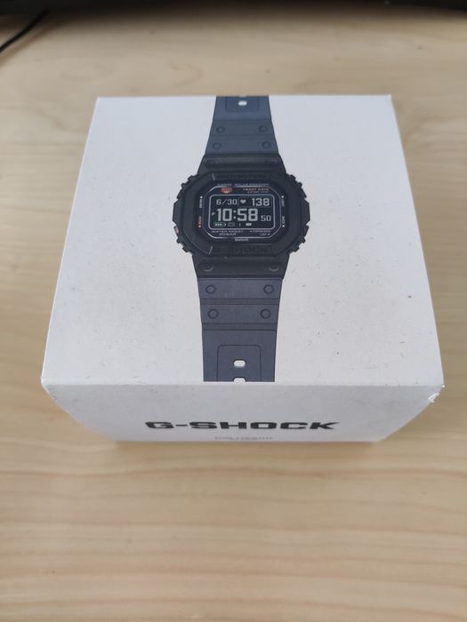 Casio DW-H5600 Smartwatch Retro