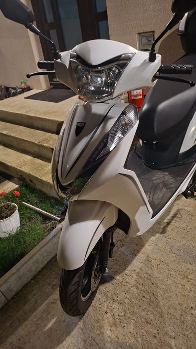 Scuter Electric RDB HOINARUL V, 2000W, 72V20Ah, fara permis, CIV,