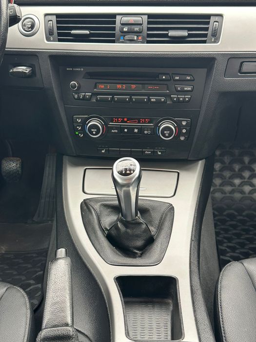 BMW , seria 3 , 318d