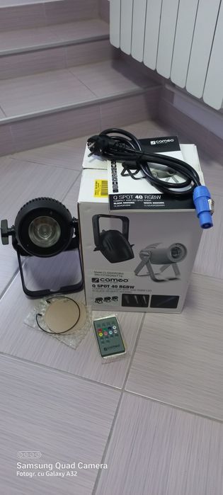 Vand reflector/spot Cameo Q-Spot 40 RGBW Black, NOU !!!