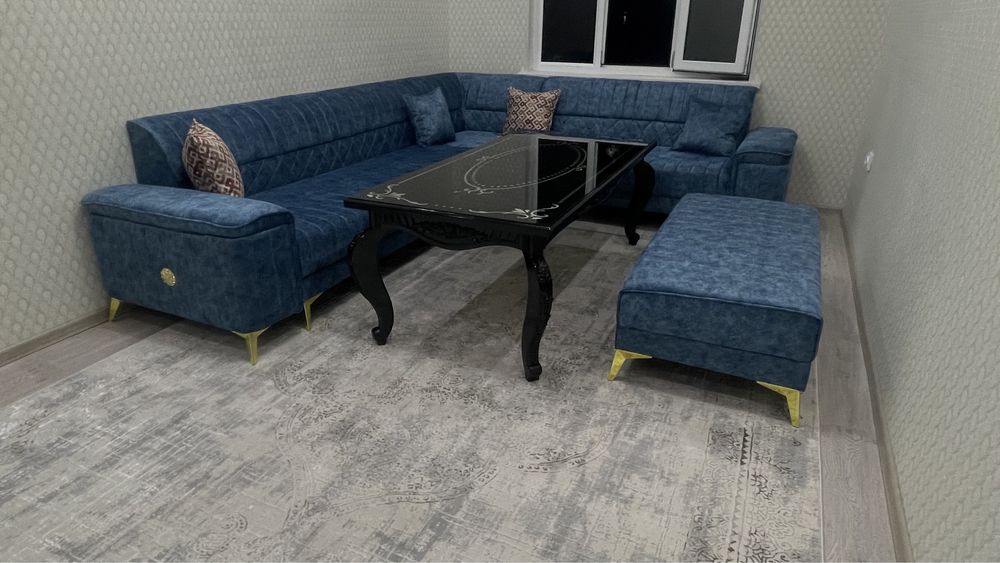 Мягкий диван уголок