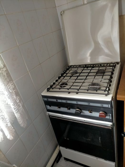 Продам Газовую плиту рабочая