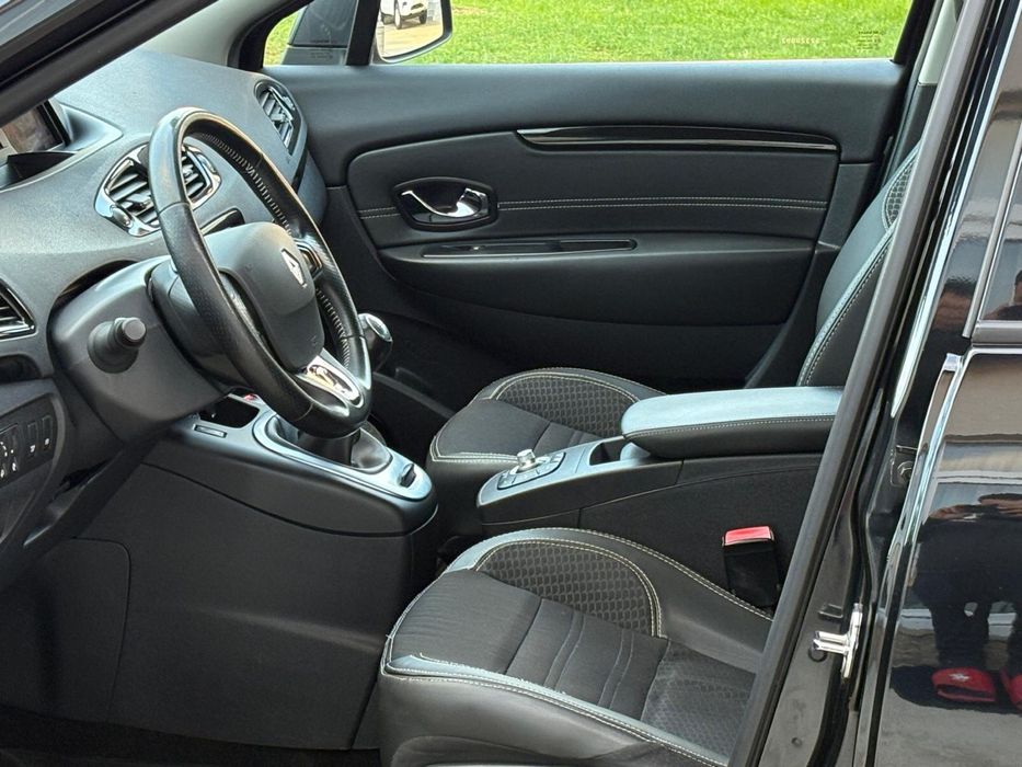 RENAULT Grand Scenic 2015 — imagine 5