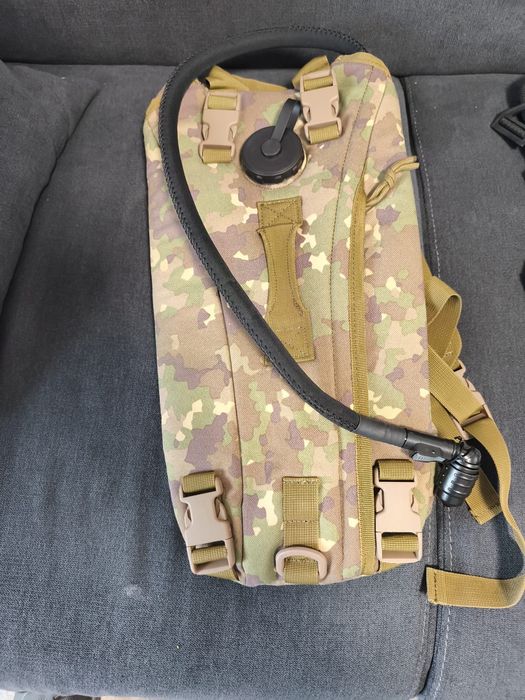 Camelback militar nou