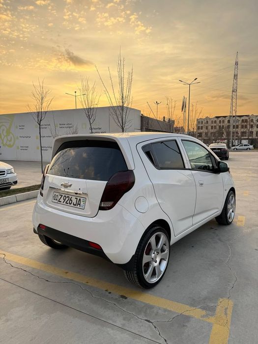 Spark bir qol moshina