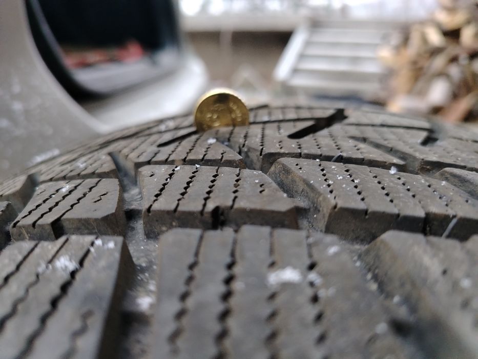 Гуми 225 45 17 зимни