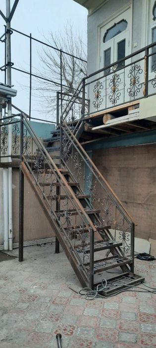 Изготовления ворот, ремонт и реставрация.