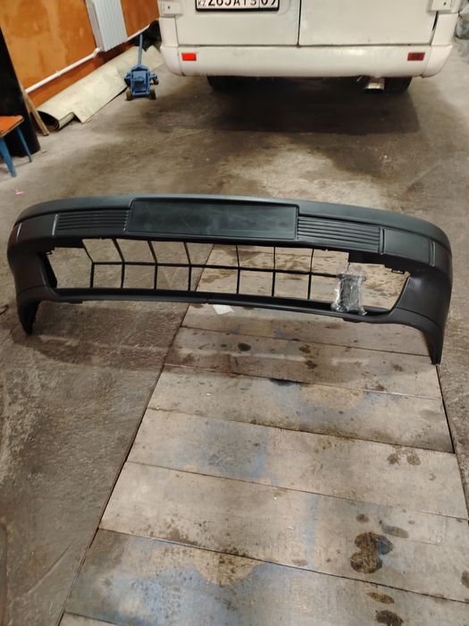 Бампер пассат новый