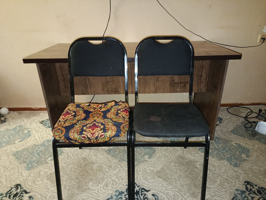 Продам стол и стулья