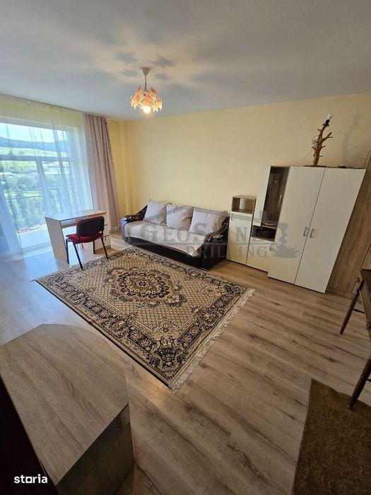 Apartament 1 cameră decomandată Bucătărie separată Parcare exterioară