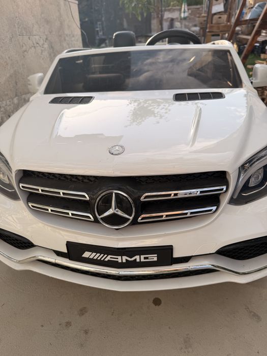 Двуместна Акумулаторна  кола mercedes AMG GLS 63