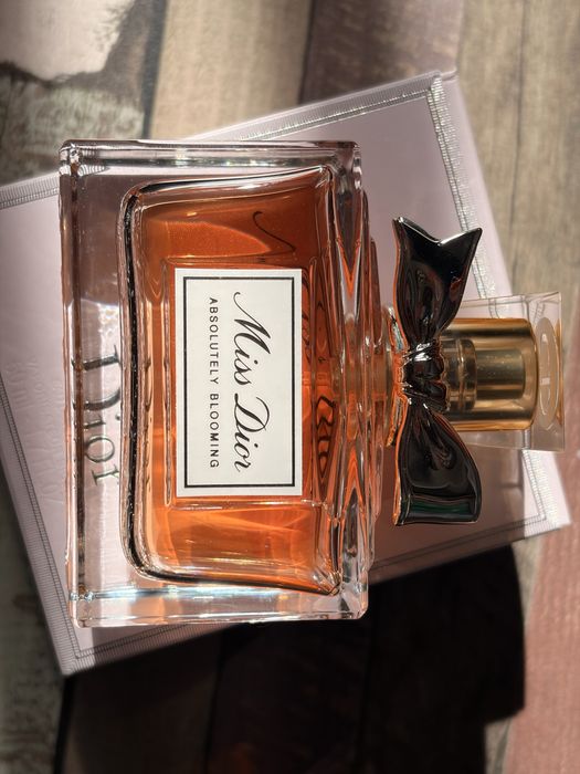 Miss Dior Absolutely Blooming  50 ml