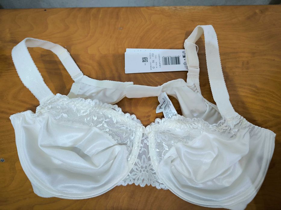 Сутиен Triumph Ladyform Soft 90D