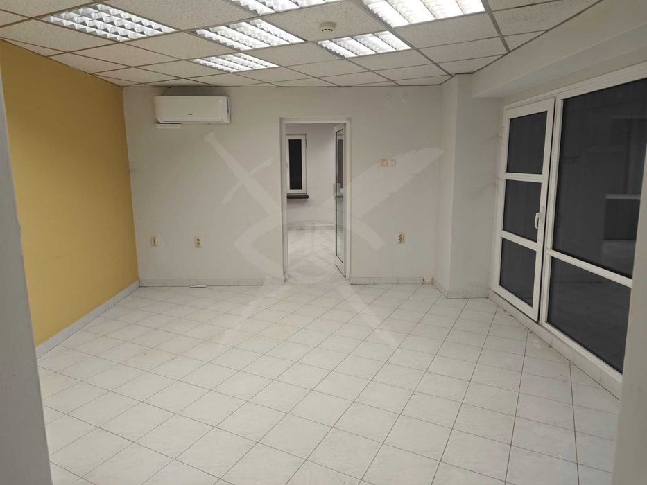 Дава се под наем Офис в Пловдив, Център - 230 кв.м за 997.05 € - Снимка #7