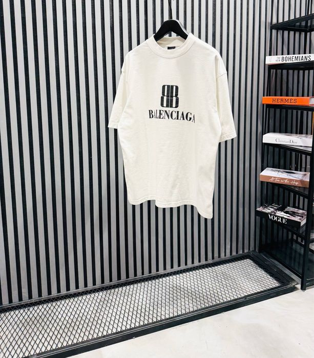 Продавам топ модели тениски